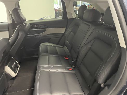 Used 2024 Lincoln Nautilus Premier w/ Equipment Group 102A image 23