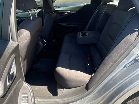 Used 2024 Chevrolet Malibu LT FWD image 16