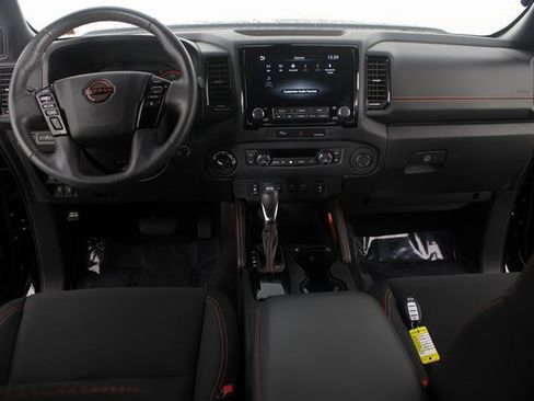 Used 2024 Nissan Frontier PRO-4X w/ Pro Convenience Package image 10