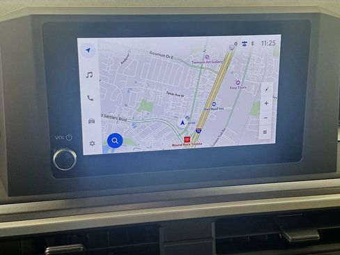 Used 2025 Toyota Tacoma SR5 image 13