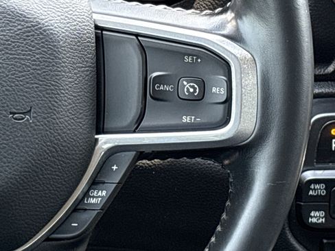 Used 2022 RAM 1500 Laramie AWD/4WD image 23