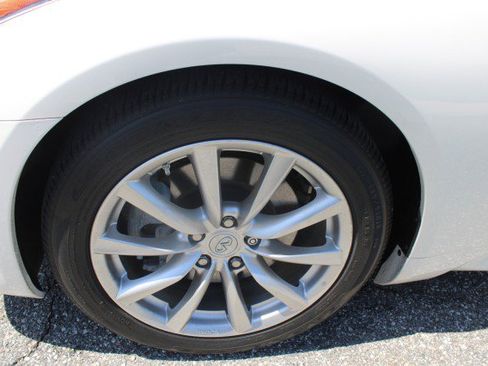 Used 2014 INFINITI Q60 Convertible w/ Premium Package RWD image 44