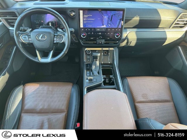 Used 2024 Lexus GX 550 w/ Accessory Package (2T) AWD/4WD image 18