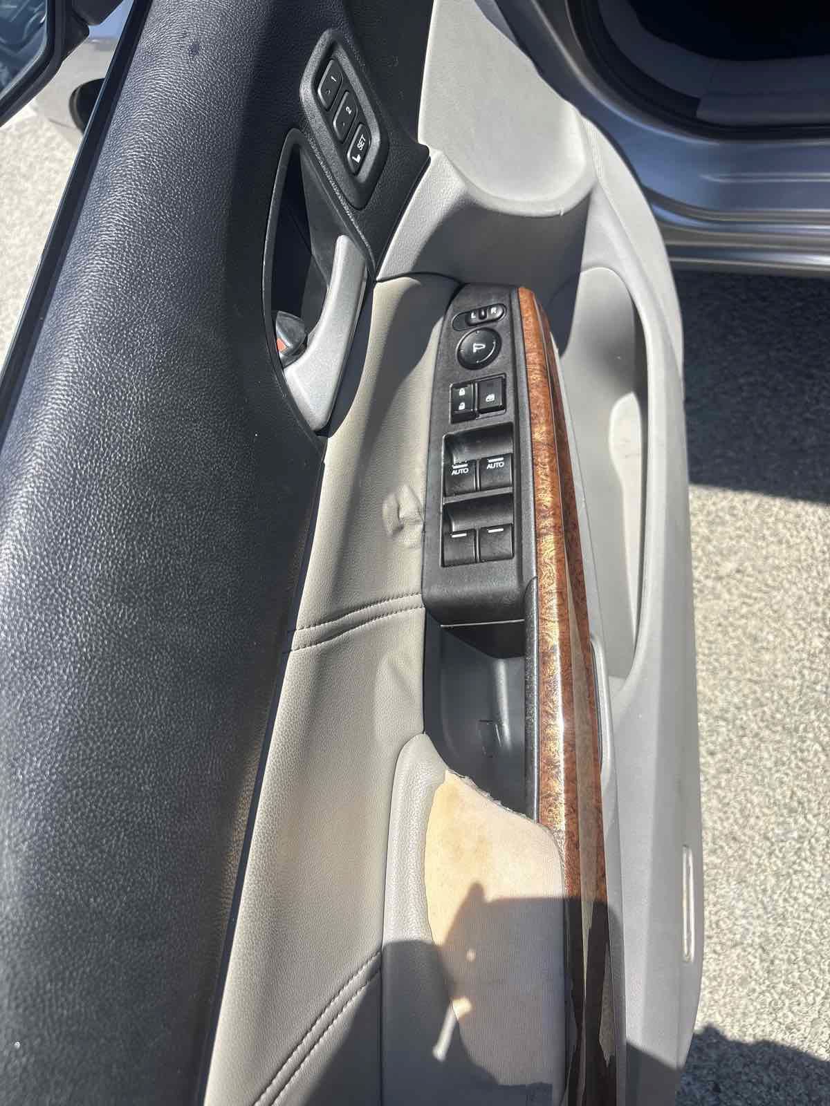 Used 2012 Honda Accord EX-L image 7