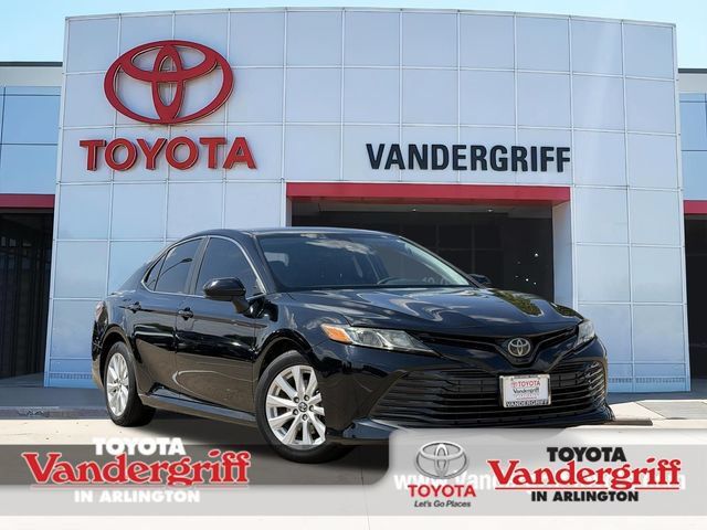 Used 2019 Toyota Camry LE FWD image 1