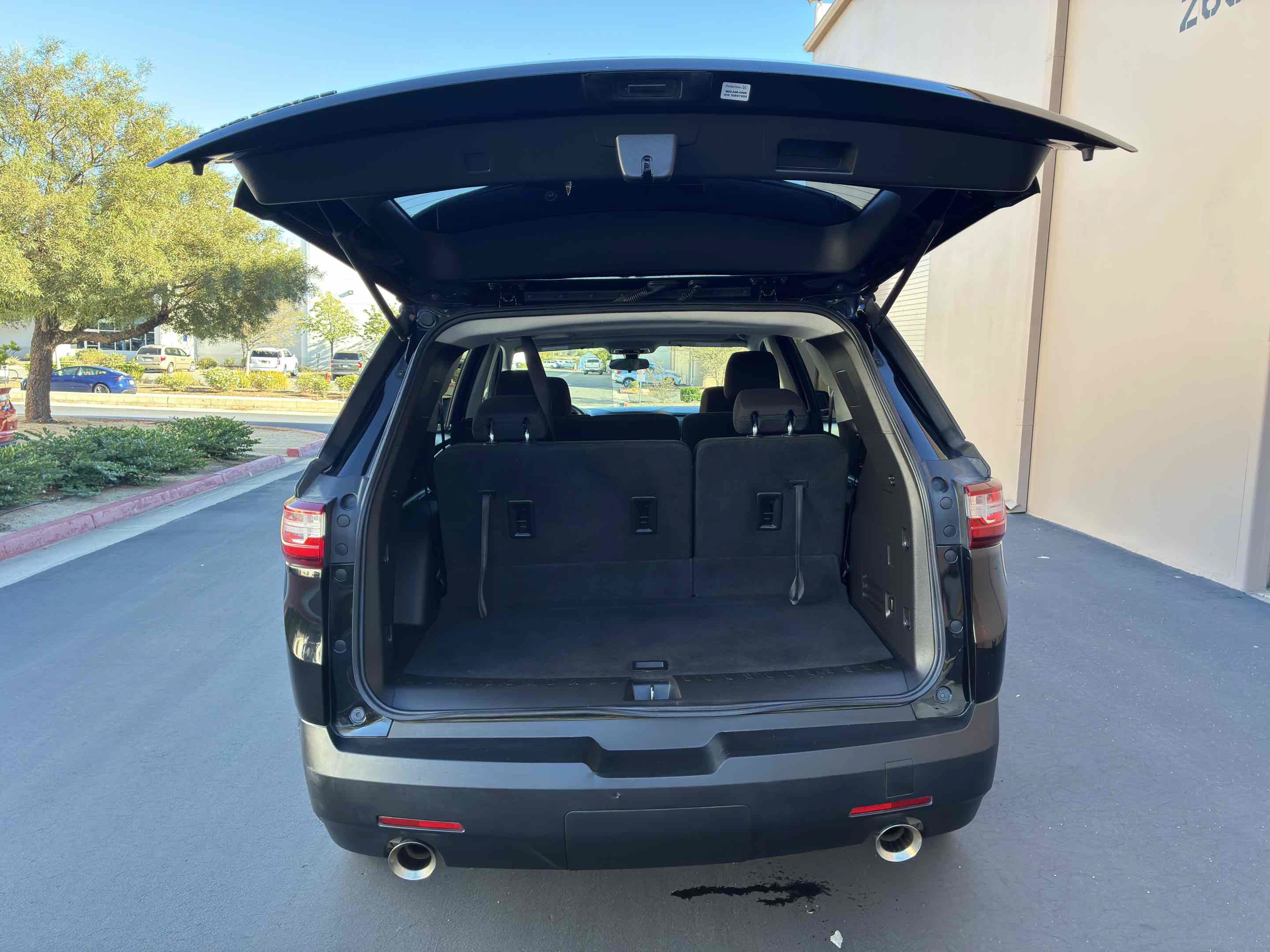 Used 2021 Chevrolet Traverse LS w/ LPO, Black Accent Package FWD image 58
