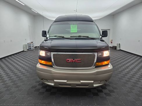 Used 2023 GMC Savana 2500 image 12