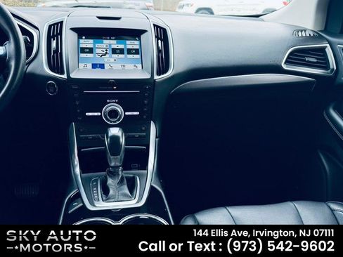 Used 2017 Ford Edge Titanium image 13