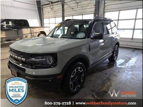 Used 2021 Ford Bronco Sport Outer Banks image 3