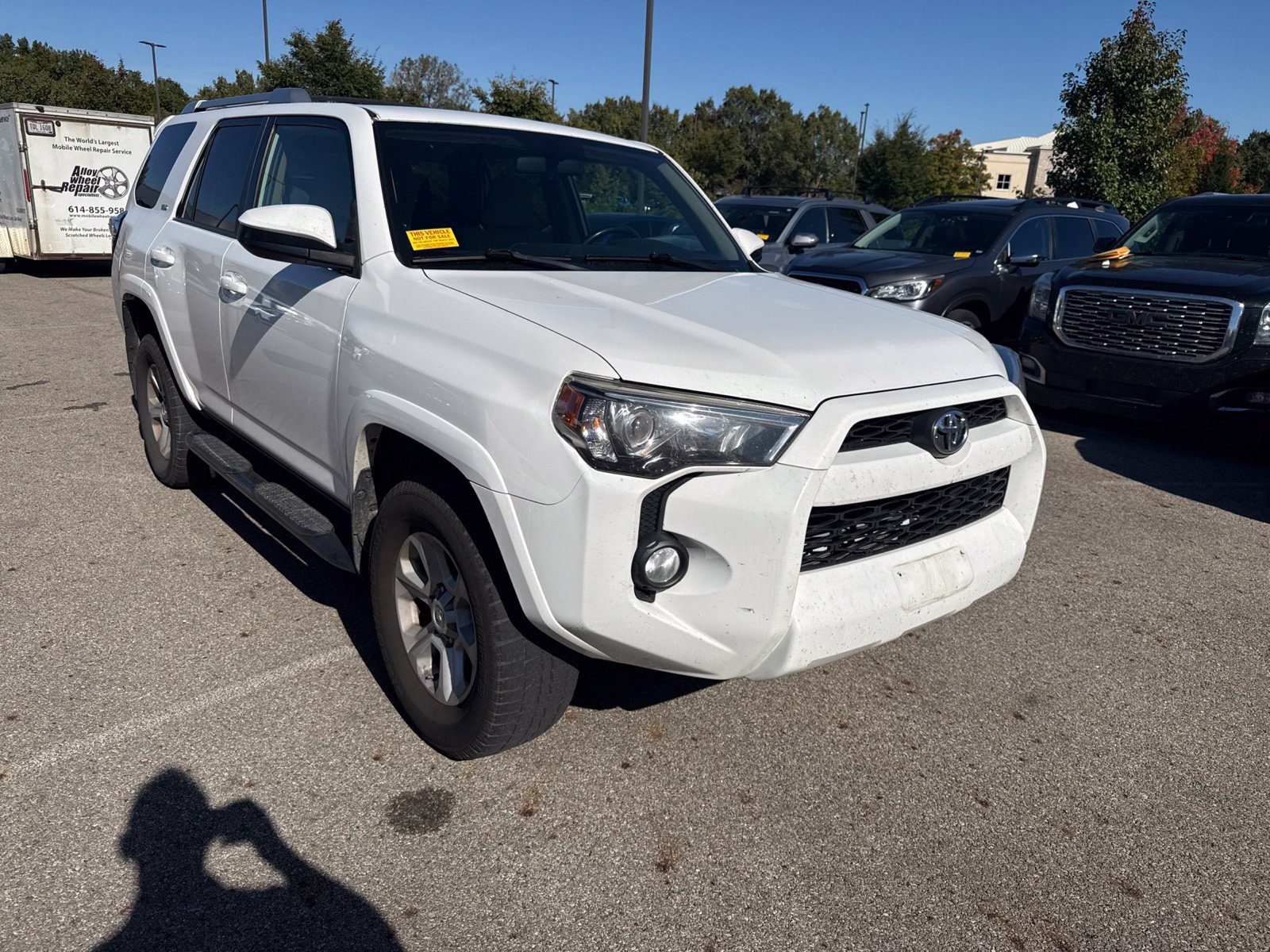 Used 2016 Toyota 4Runner SR5 AWD/4WD image 3