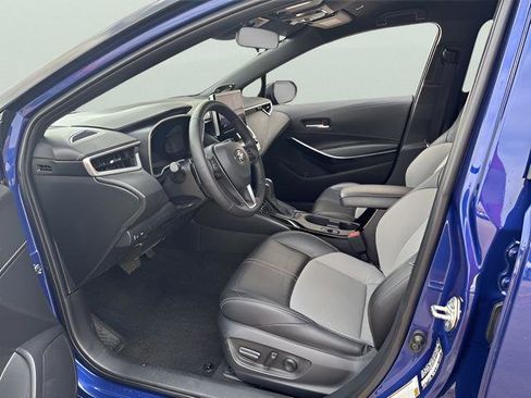 Used 2025 Toyota Corolla XSE image 29