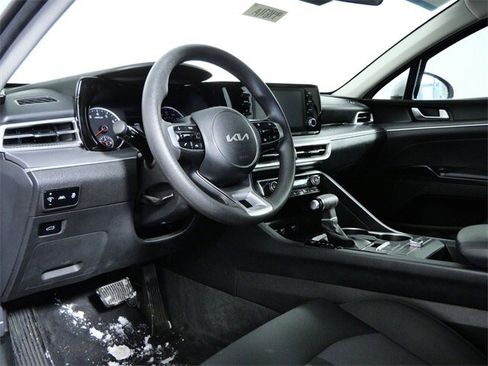 Used 2022 Kia K5 LXS image 16