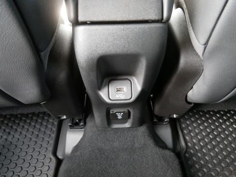 Used 2018 Jeep Renegade Trailhawk image 17