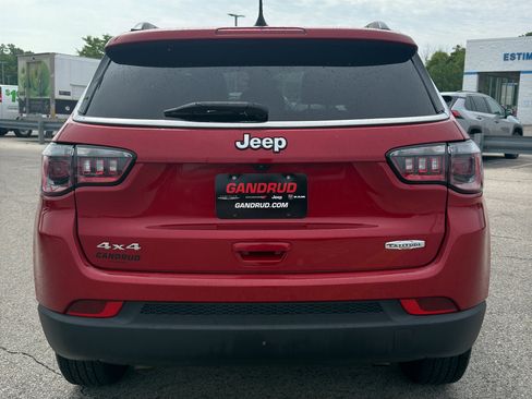 Used 2025 Jeep Compass Latitude AWD/4WD image 7