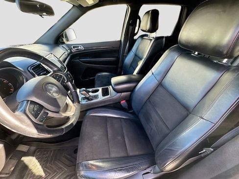 Used 2021 Jeep Grand Cherokee Laredo X image 21