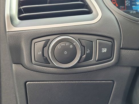 New 2024 Ford Edge SE w/ Black Appearance Package AWD/4WD image 14