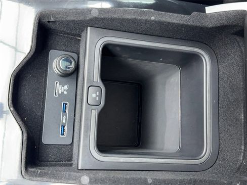 Used 2019 Land Rover Range Rover image 34