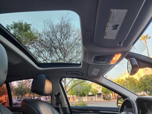 Used 2012 BMW 528i Sedan image 37