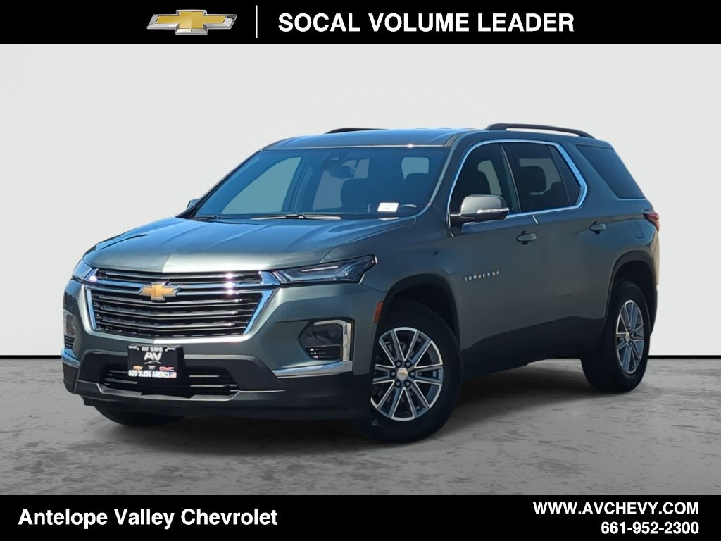 Used 2023 Chevrolet Traverse LT FWD image 1