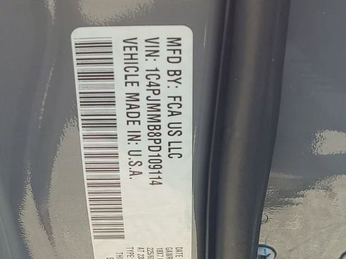 Used 2023 Jeep Cherokee Altitude Lux image 28