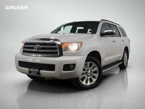 Used 2015 Toyota Sequoia Platinum image 1