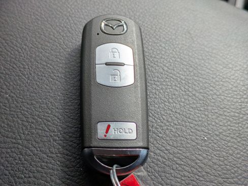 Used 2013 MAZDA MAZDA3 i Touring image 29