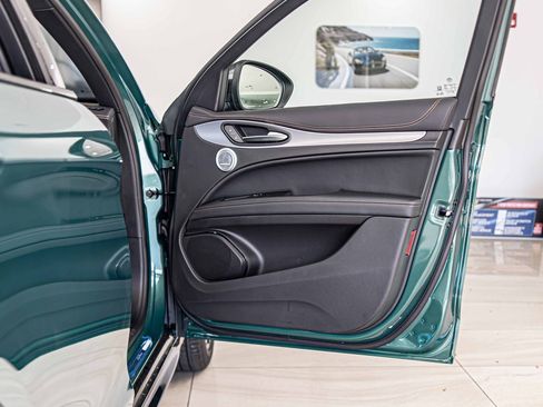 New 2025 Alfa Romeo Stelvio Sprint image 42