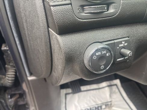 Used 2014 Buick Enclave Leather image 25