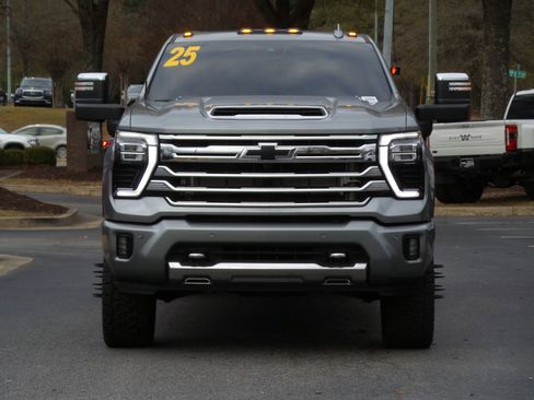 Used 2025 Chevrolet Silverado 3500 High Country w/ High Country Premium Package image 26