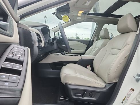 Used 2023 Nissan Rogue SL w/ SL Premium Package AWD/4WD image 8
