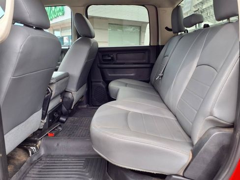 Used 2017 RAM 4500 Tradesman w/ Chrome Appearance Group AWD/4WD image 16
