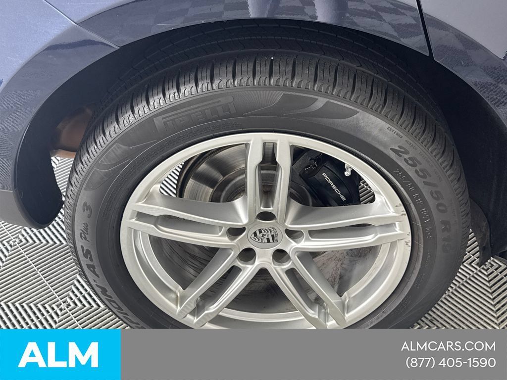 Used 2021 Porsche Macan AWD/4WD image 20