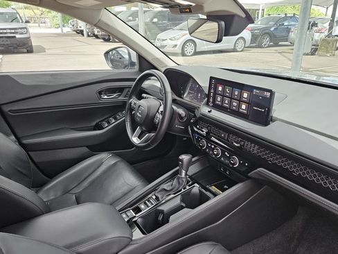 Used 2023 Honda Accord Touring image 11
