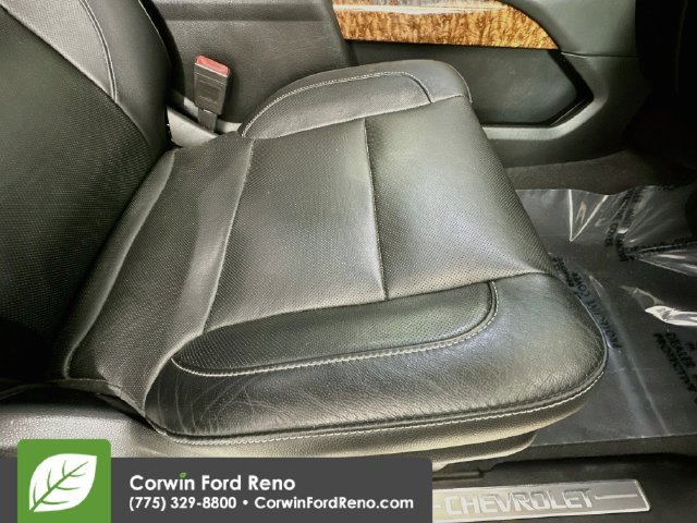 Used 2020 Chevrolet Tahoe Premier w/ RST 6.2L Performance Edition AWD/4WD image 34