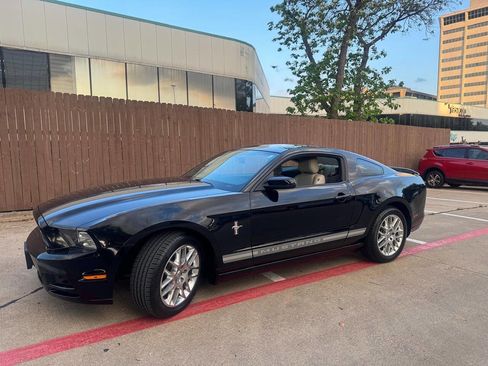 Used 2014 Ford Mustang Premium w/ Equipment Group 202A image 11