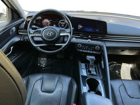 Used 2023 Hyundai Elantra Limited FWD image 14