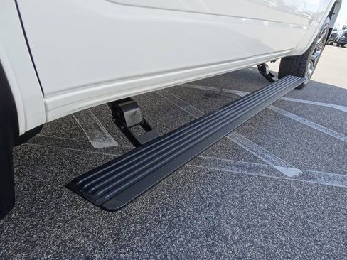 Used 2019 RAM 1500 Limited image 43