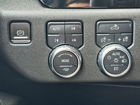 Certified 2023 GMC Sierra 1500 Elevation image 35