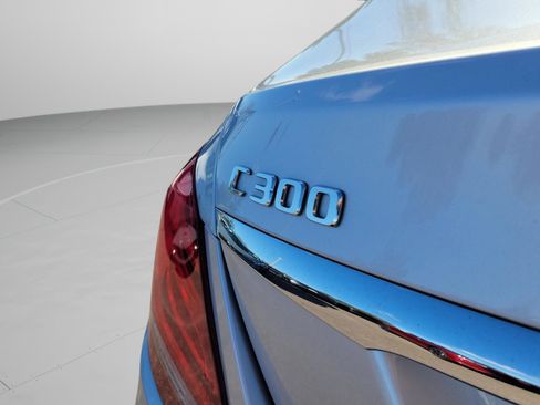 Used 2017 Mercedes-Benz C 300 Sedan image 7