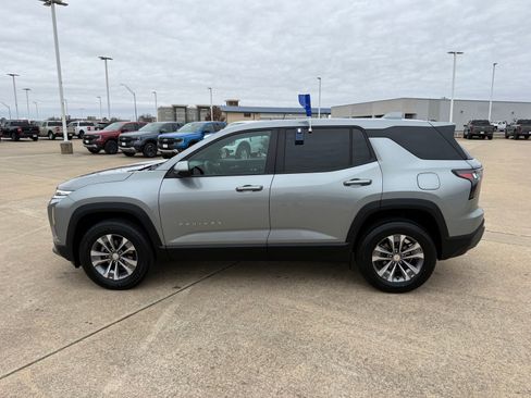 Used 2025 Chevrolet Equinox LT image 8