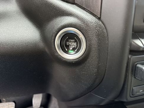 Used 2021 GMC Sierra 1500 AT4 AWD/4WD image 17