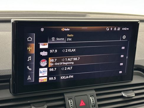 Used 2023 Audi SQ5 Premium Plus w/ Premium Plus Package image 17