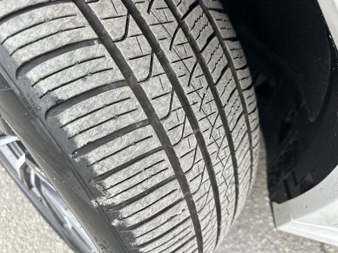 Used 2023 BMW X6 xDrive40i w/ M Sport Package image 36