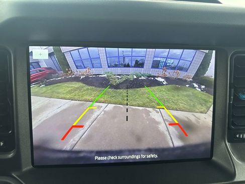 Certified 2024 Ford Bronco Black Diamond image 31