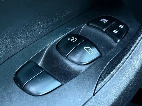 Used 2017 Nissan Altima 2.5 SL w/ 2.5 Technology Package FWD image 24