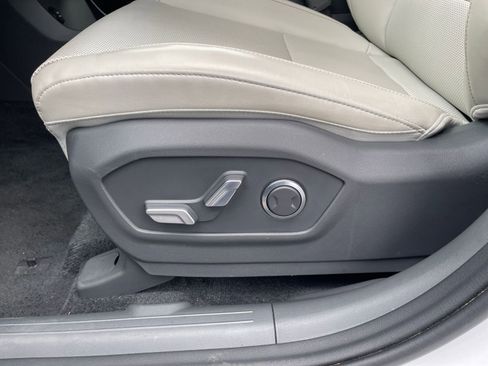 Used 2025 Hyundai Santa Fe SEL image 24