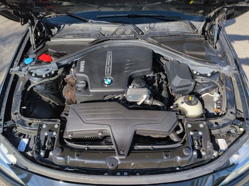 Used 2018 BMW 320i Sedan image 32