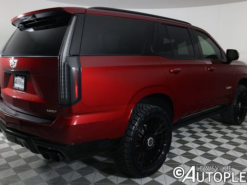 Used 2026 Cadillac Escalade V AWD/4WD image 5