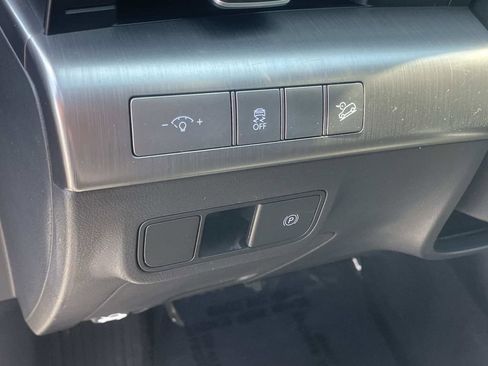 Used 2024 Hyundai Kona SEL AWD/4WD image 17