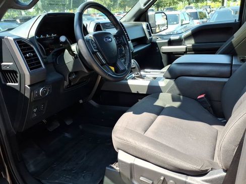 Used 2019 Ford F150 XLT w/ Equipment Group 302A Luxury AWD/4WD image 10